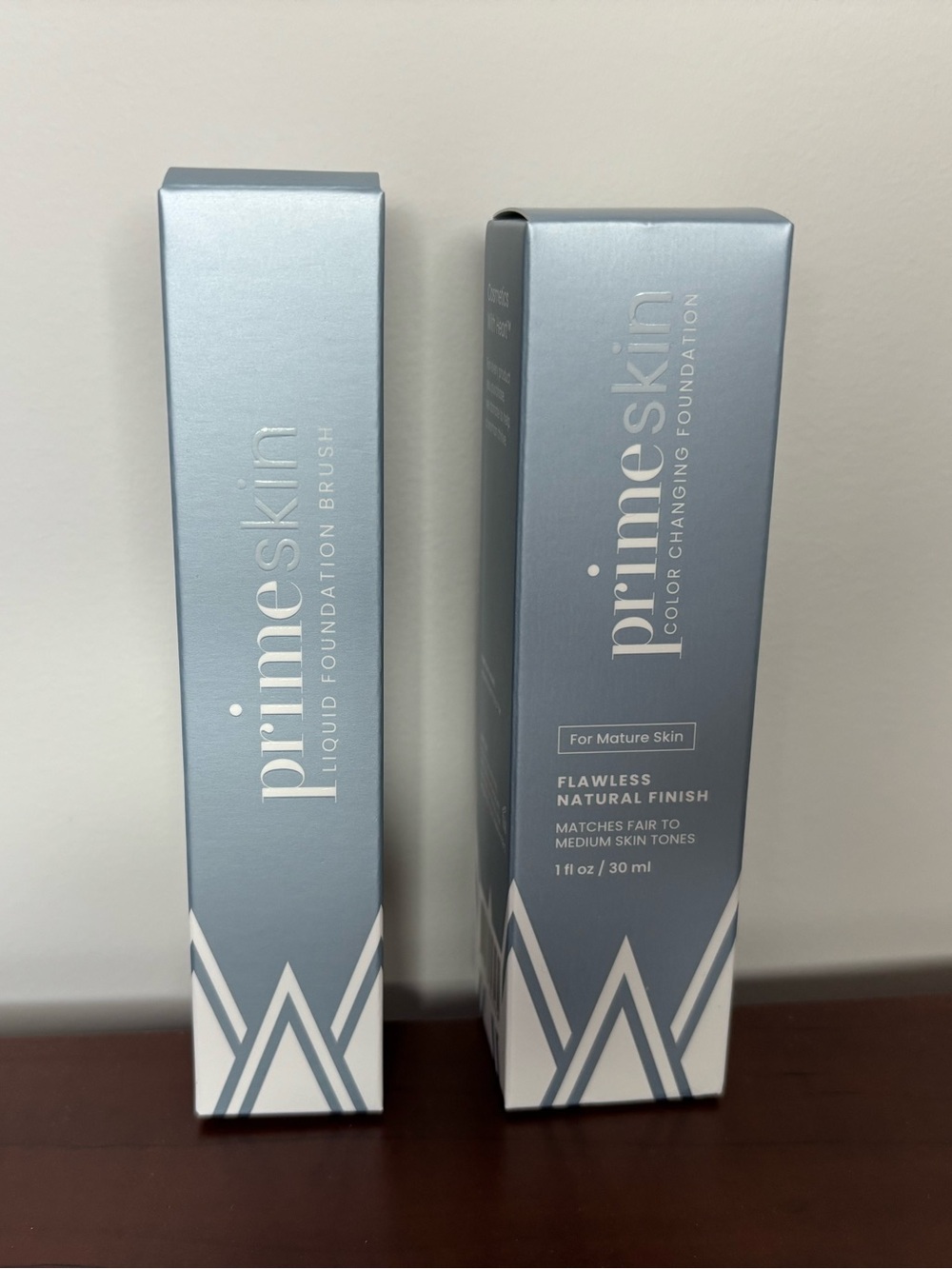 Primeskin Color Changing Foundation and Brush